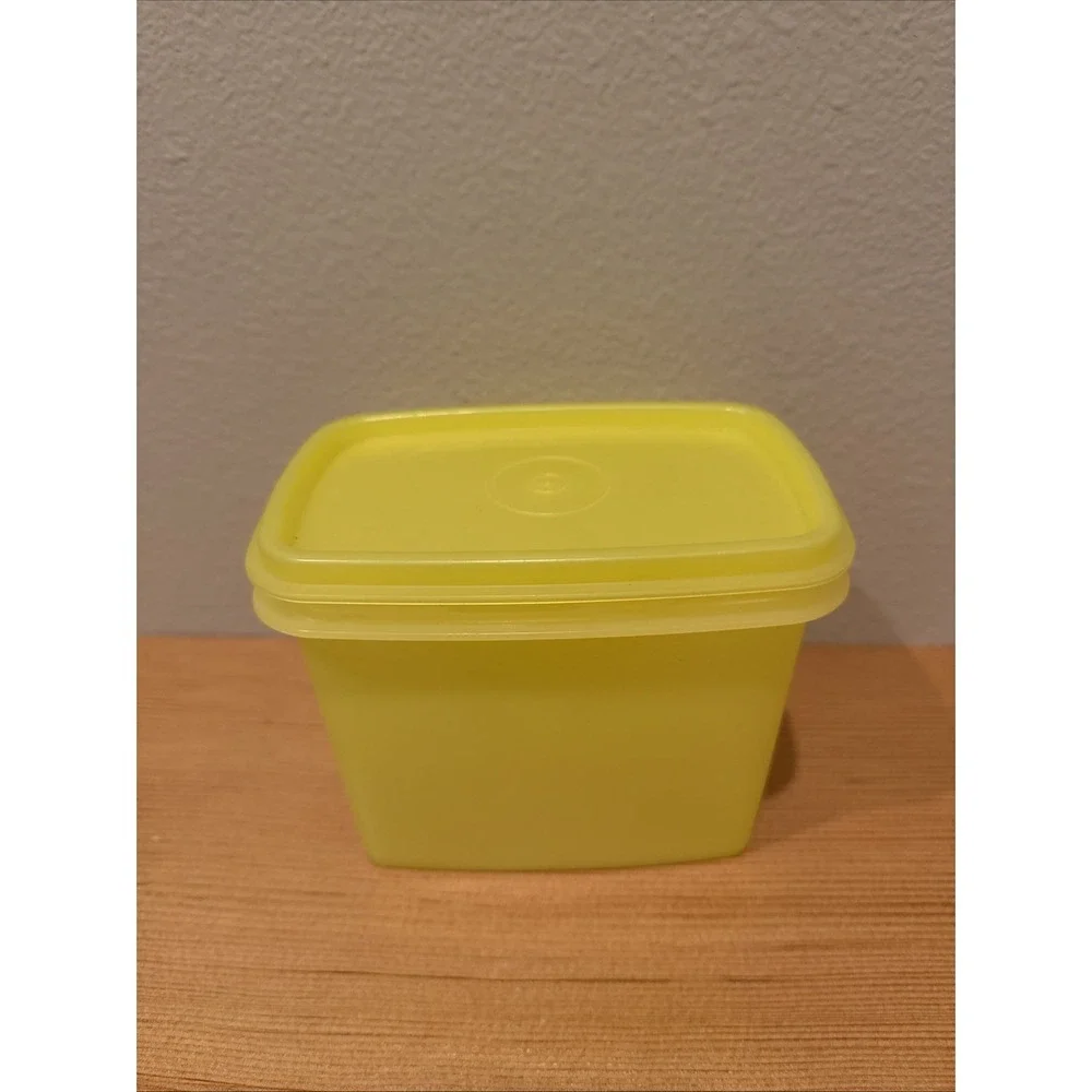 Tupperware Vintage Yellow‎ Rectangle Storage Container w/Lid #1243-2